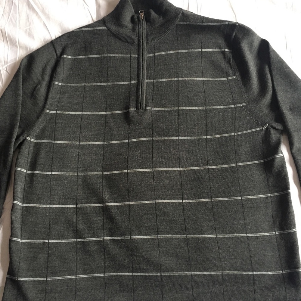 Men half zip up sweater